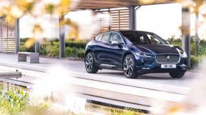 Jaguar I-Pace EV400 AWD S Bright Pack 2020 года  (UK)